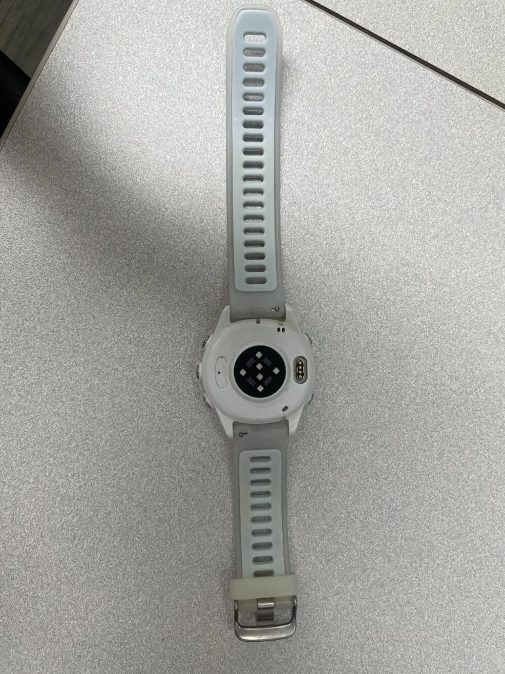 Garmin Forerunner 570 - 42mm